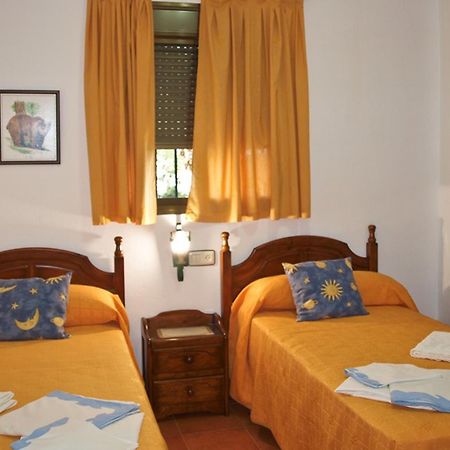 Apartamentos Casa Gil El Bosque Bilik gambar