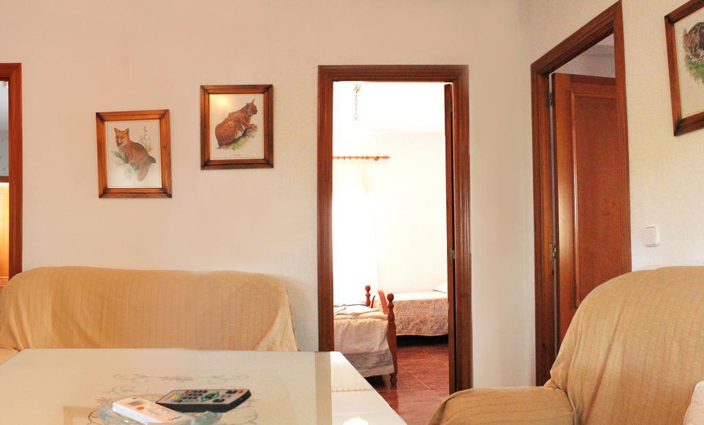 Apartamentos Casa Gil El Bosque Bilik gambar