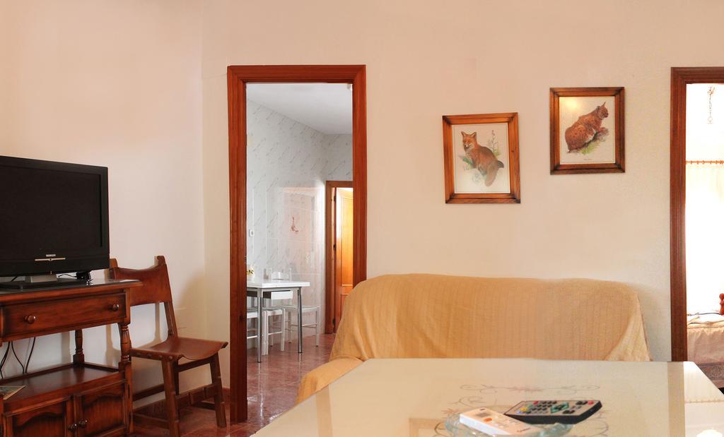 Apartamentos Casa Gil El Bosque Bilik gambar