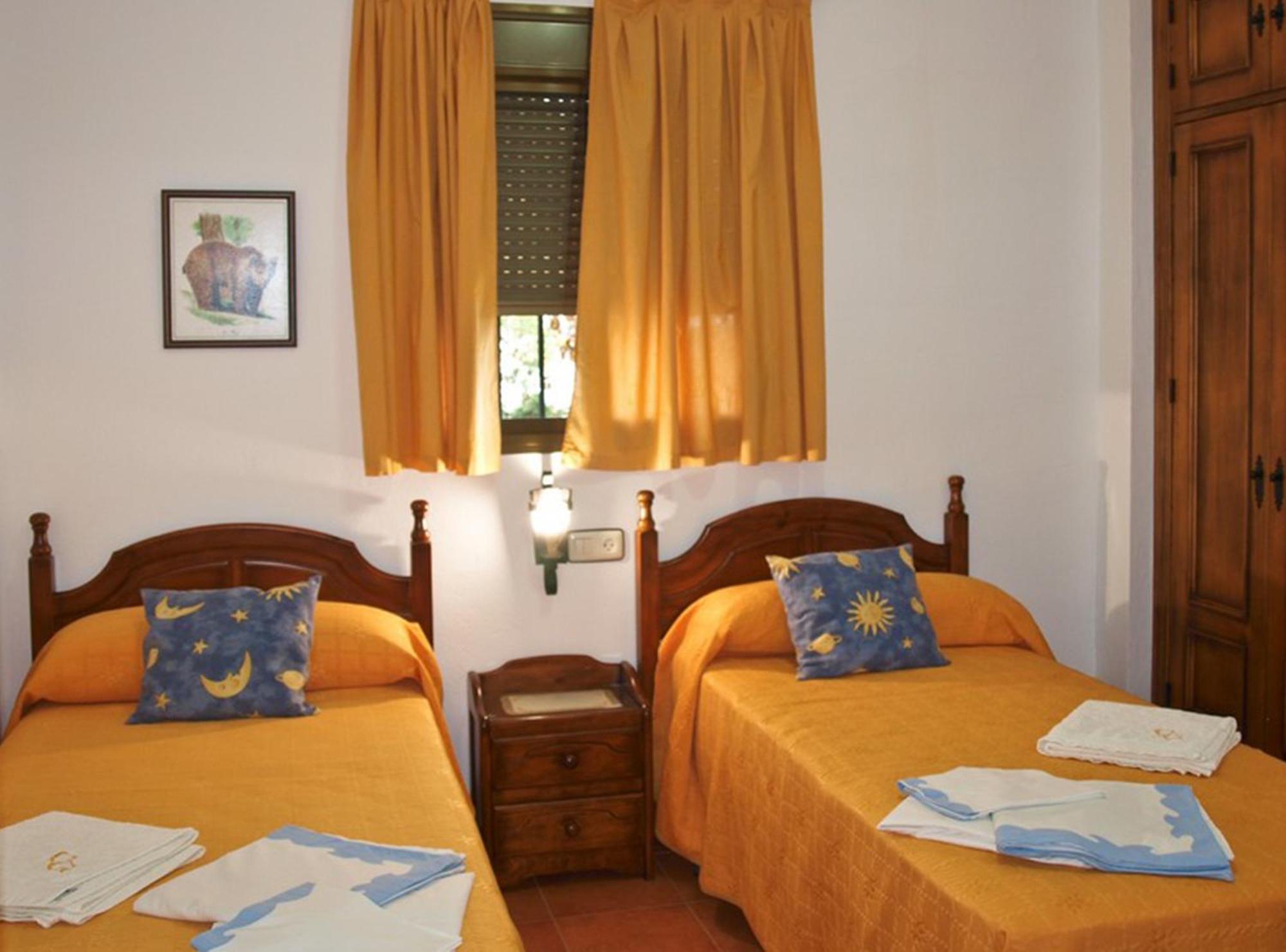 Apartamentos Casa Gil El Bosque Bilik gambar